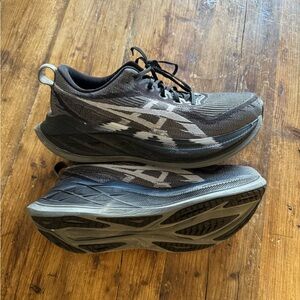 ASICS Superblast 2